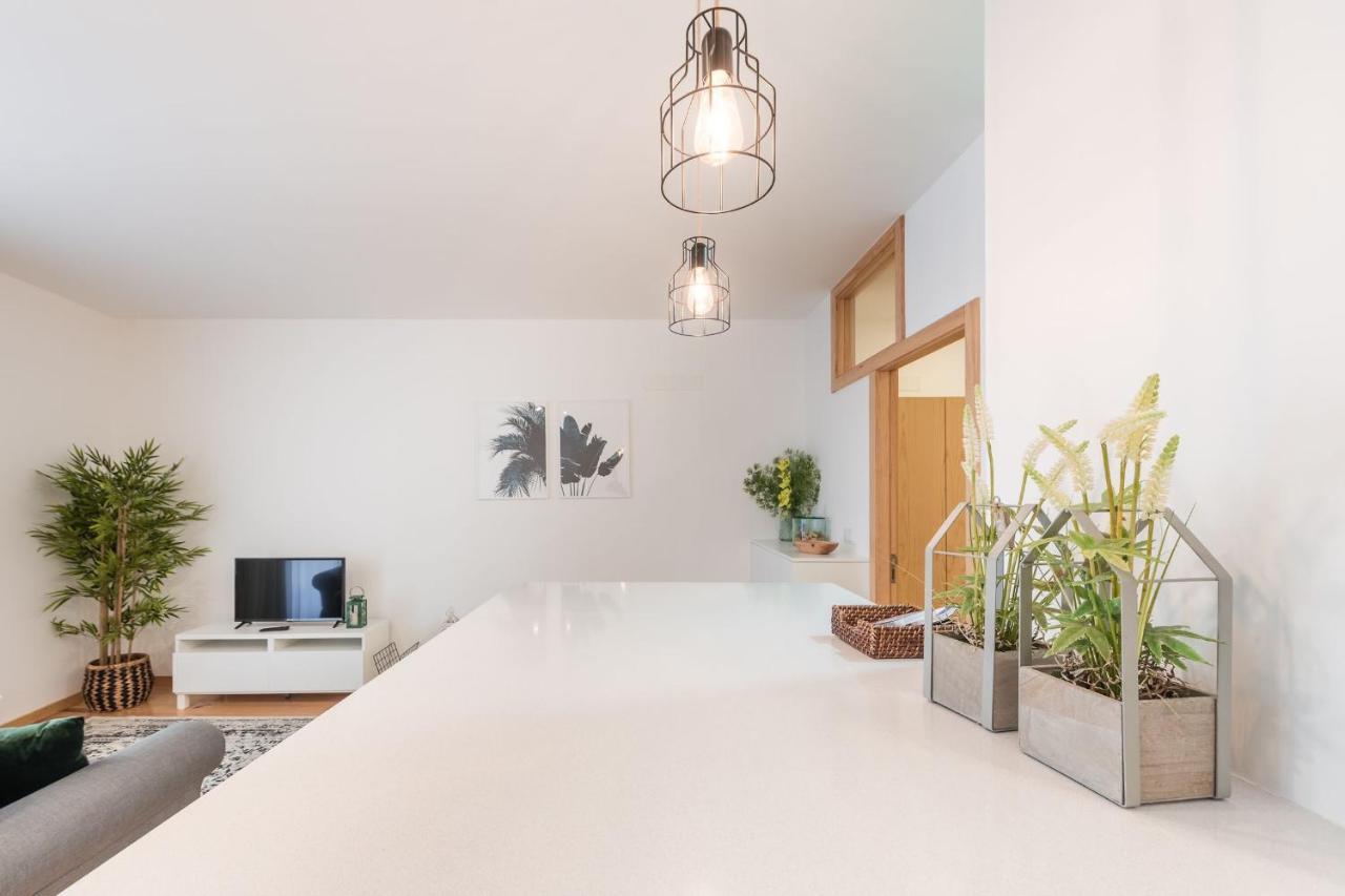 Apartment Lovelystay - 1br Flat W Ac And Balcony By Aliados